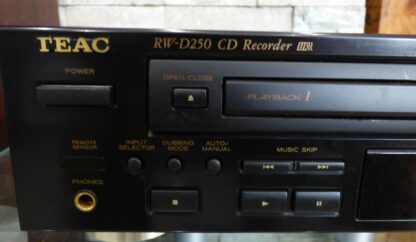 Lecteur enregistreur CD TEAC RW D 250 – Image 2