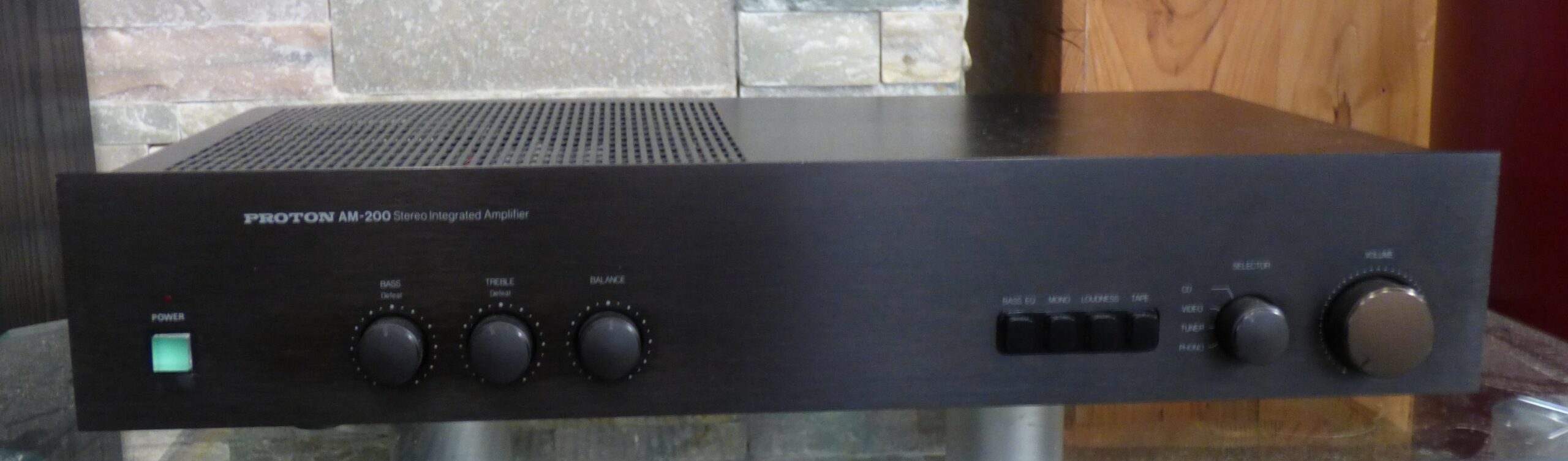 Ampli Proton AM 200 – Image 3