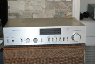 Ampli AKAI   AMU 33