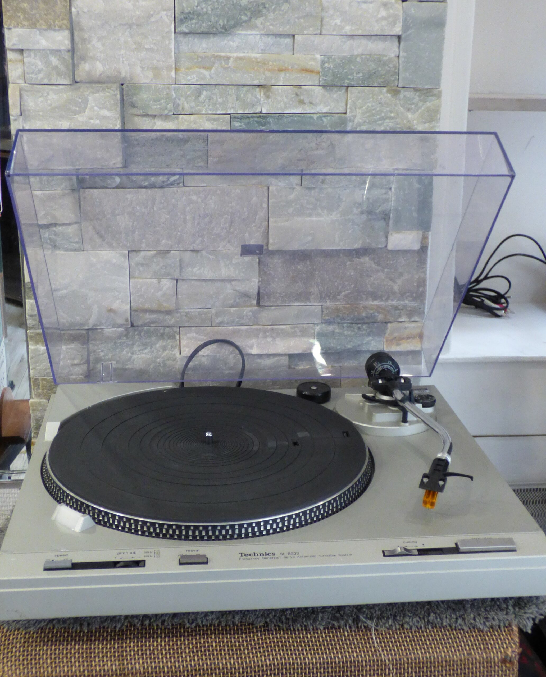 Platine disque Technics SL B303